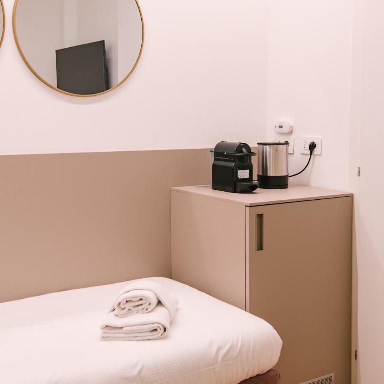 Leoni Suites - Camera Tripla Deluxe - 5