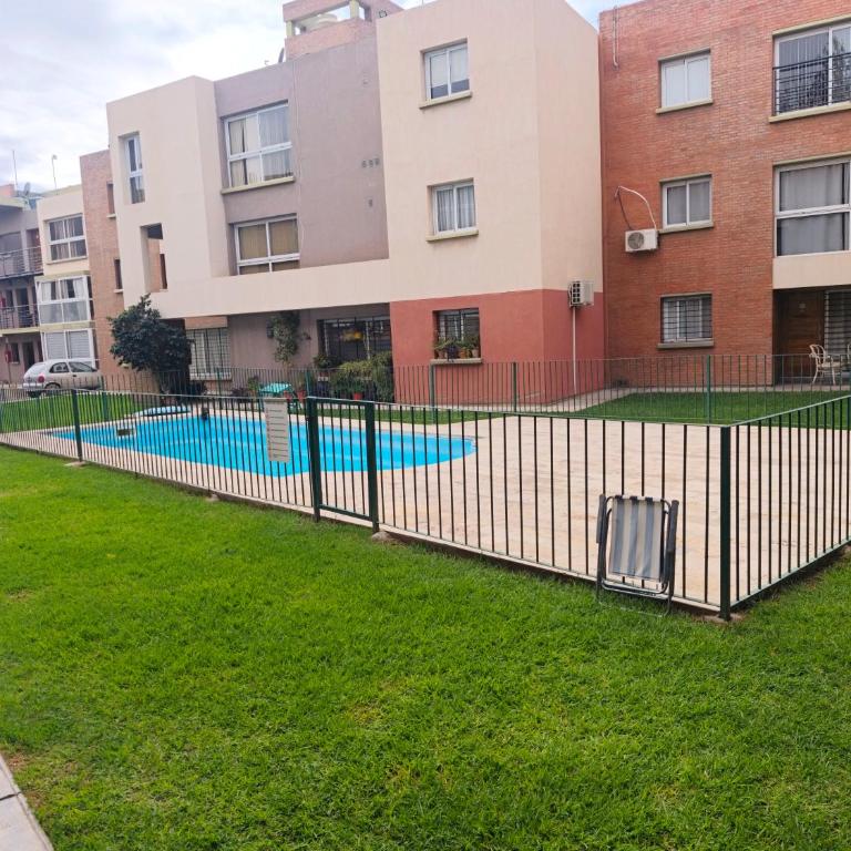 Departamento planta baja 2 dormitorios cochera - Two-Bedroom Apartment - 1