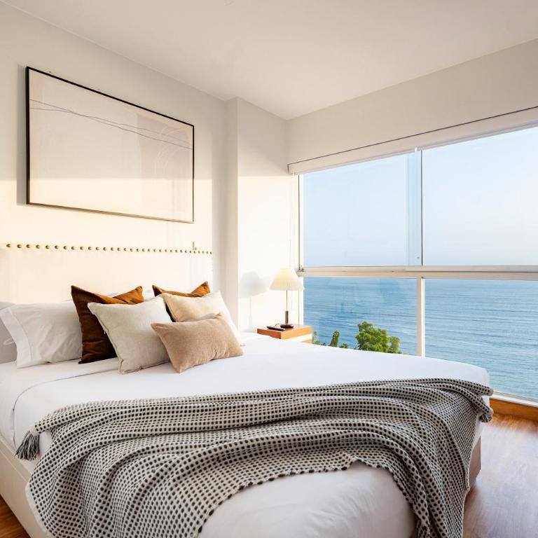 ALU Luxe - Premium Oceanfront Apartments Larcomar - Four-Bedroom Deluxe Apartment - 6