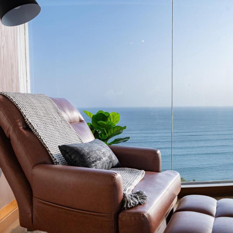 ALU Luxe - Premium Oceanfront Apartments Larcomar - Four-Bedroom Deluxe Apartment - 10