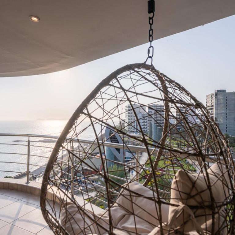 ALU Luxe - Premium Oceanfront Apartments Larcomar - Four-Bedroom Deluxe Apartment - 4