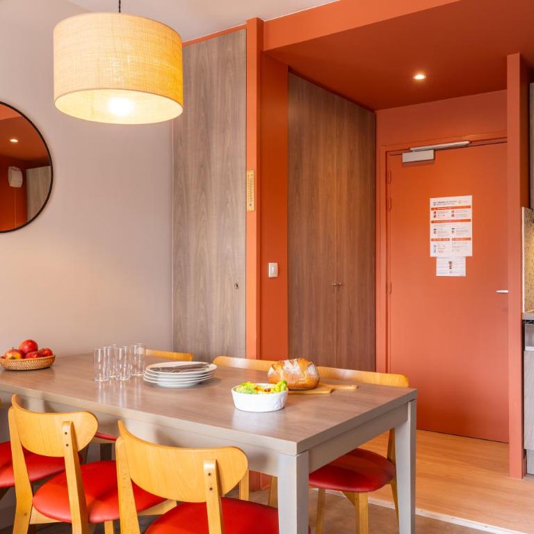 Résidence Pierre & Vacances L'Archipel - Superior Two-Bedroom Apartment with Terrace or Balcony (7 People) - 8