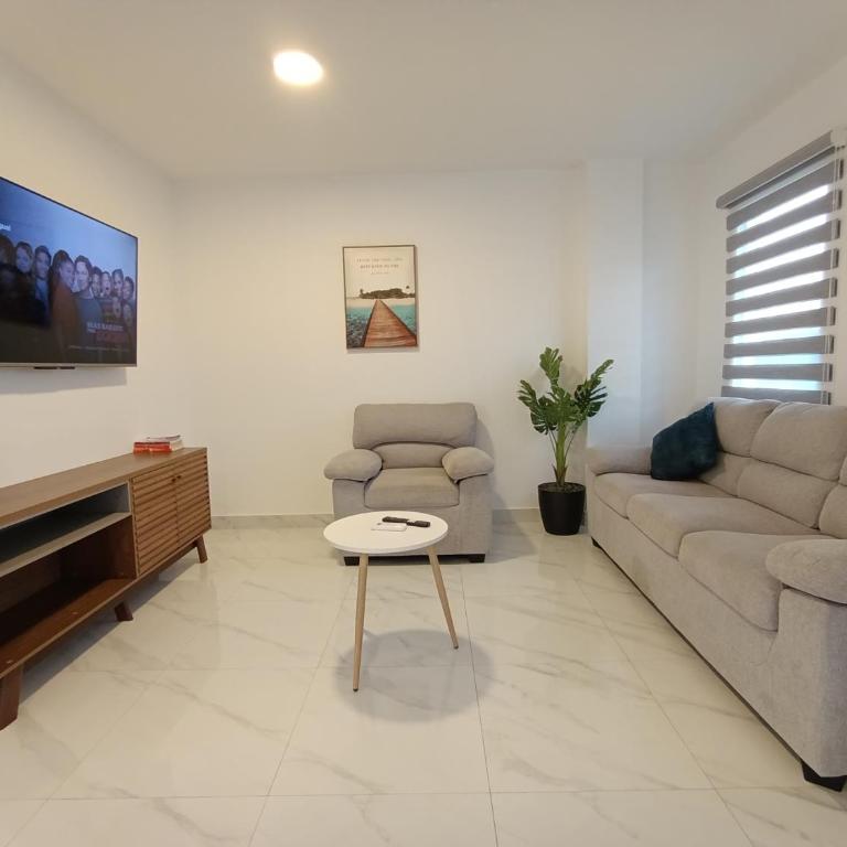 Casa moderna en Urb privada Seguridad 24h manta jaramijo - Three-Bedroom Vacation Home - 4