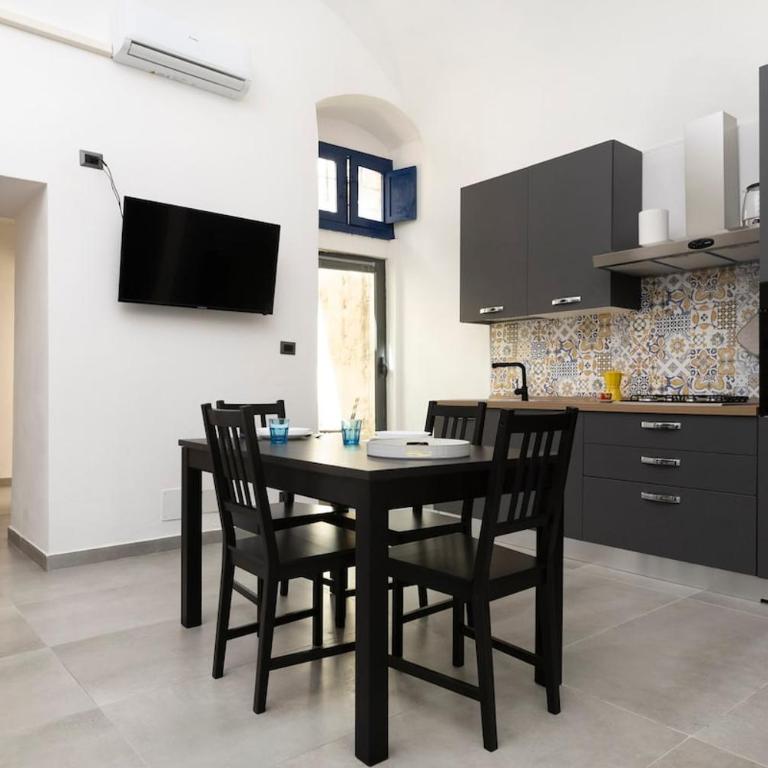 The Blue Door in the historic center of Modica Bassa - Casa con 2 Camere da Letto - 12