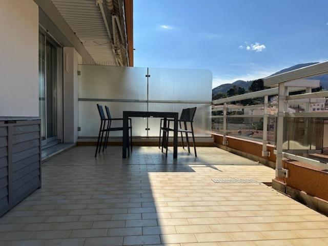 Apartment with sunny terrace air conditioning - One-Bedroom Apartment - 8