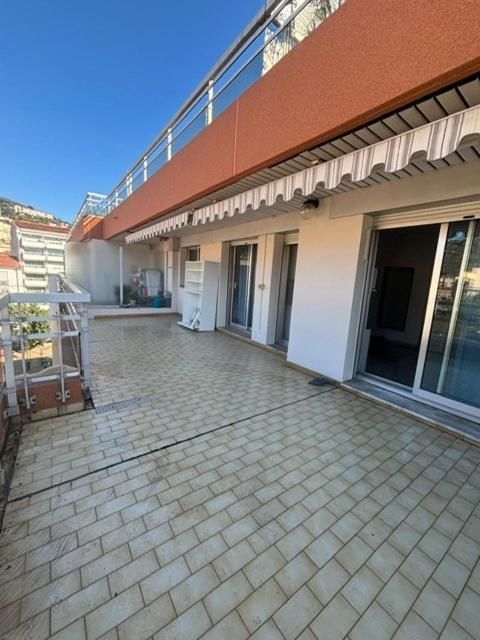 Apartment with sunny terrace air conditioning - One-Bedroom Apartment - 9