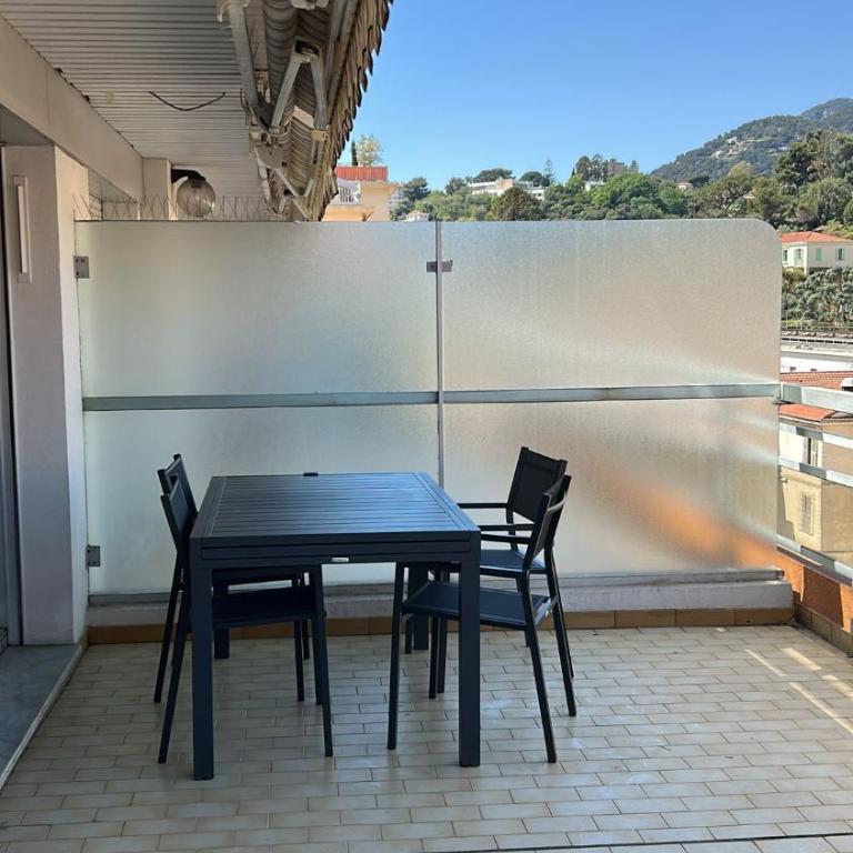 Apartment with sunny terrace air conditioning - One-Bedroom Apartment - 14