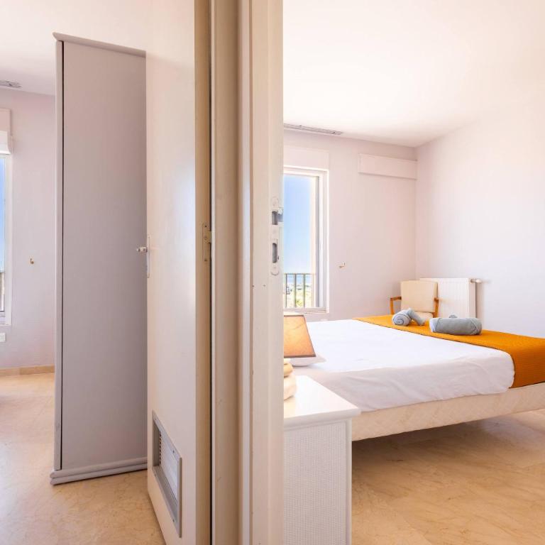 Magnifique appartement en front de mer - Three-Bedroom Apartment - 23