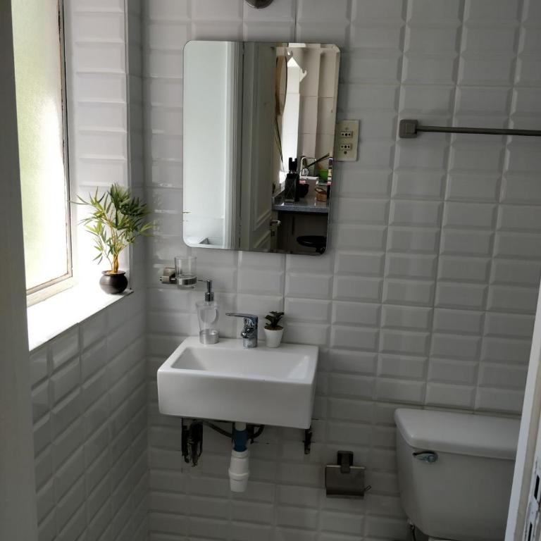 Remodeled 3 Bedroom in the best neighbourhood - Apartamento de 3 dormitorios - 16
