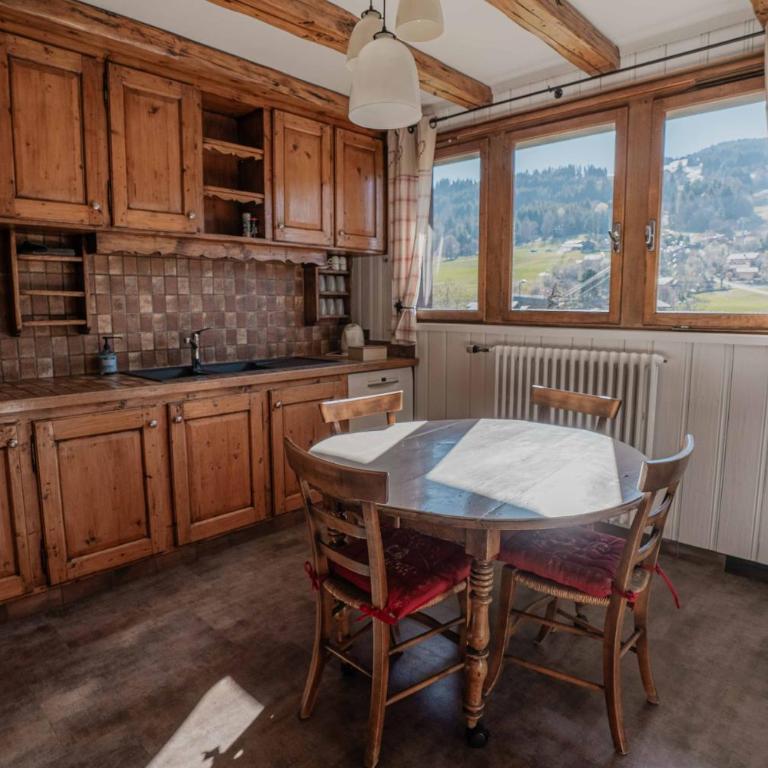 appartement 103m2 près de Megève, face à télécabine la Princesse,2 chambres , garage, local à ski - Appartement 2 Chambres - 23