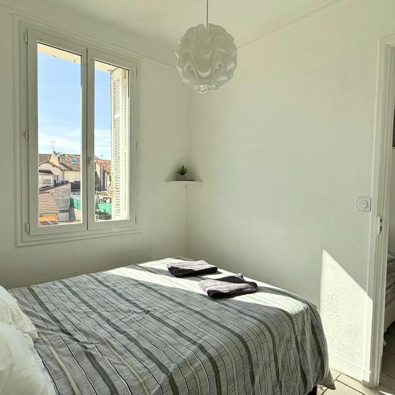 T3 climatisé cœur de ville, plage & gare à pied - Apartment mit 2 Schlafzimmern und Stadtblick - 23