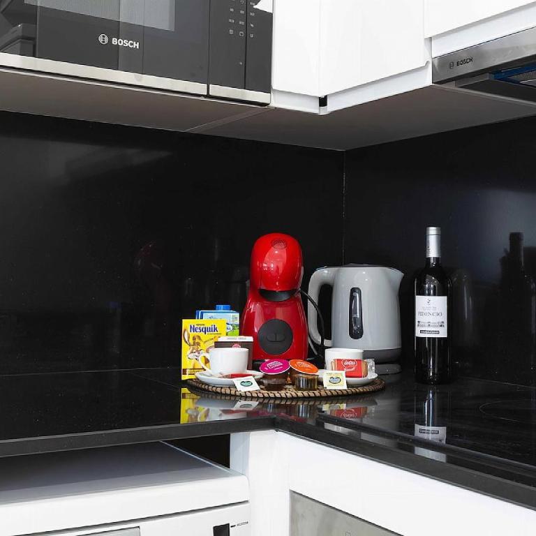 Cosmopolitan Loft Malaga Beach - Apartamento - 10
