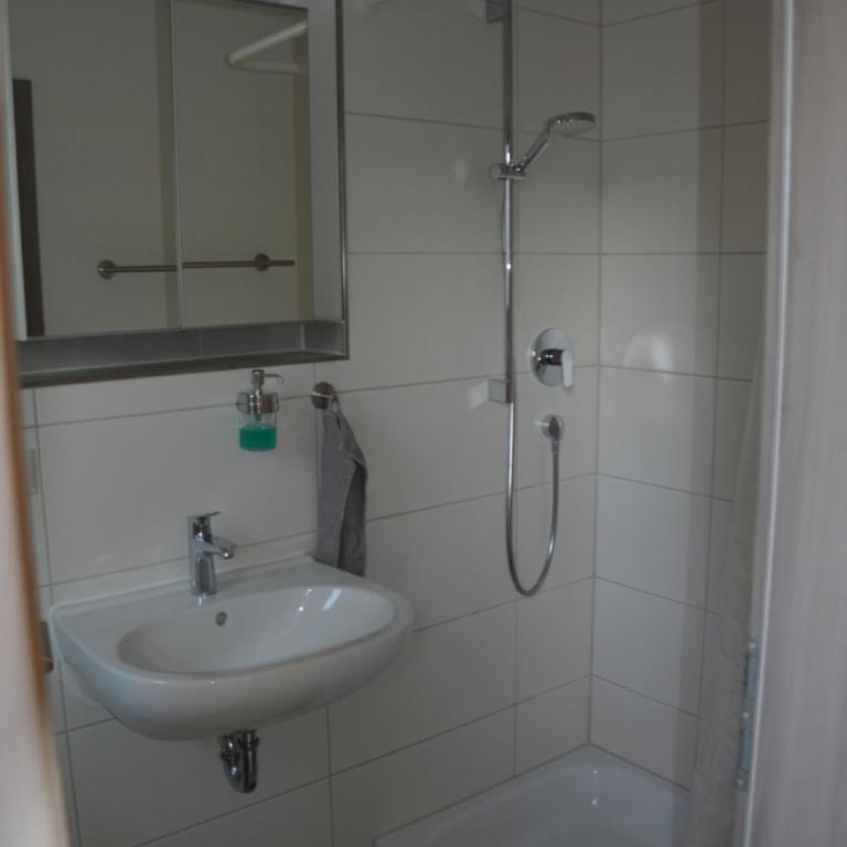 Ruhig gelegene Wohnung in schöner Ortsrandlage - Apartment mit 1 Schlafzimmer - 6