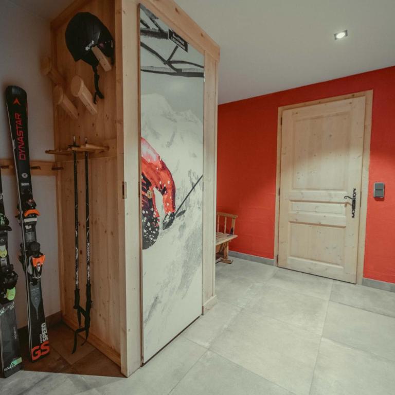 appartement 103m2 près de Megève, face à télécabine la Princesse,2 chambres , garage, local à ski - Appartement 2 Chambres - 32