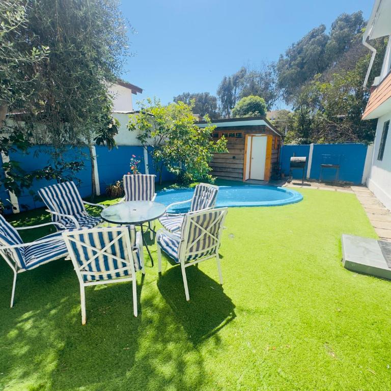 Gran Casa, Con Piscina, Estacionamiento y Vista al Mar - Four-Bedroom House - 23