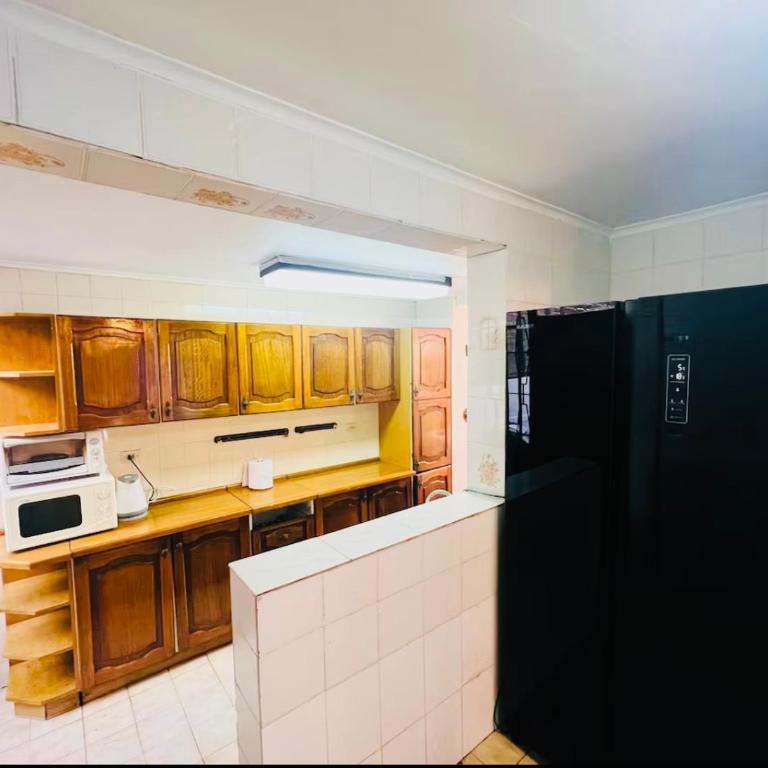 Gran Casa, Con Piscina, Estacionamiento y Vista al Mar - Four-Bedroom House - 33