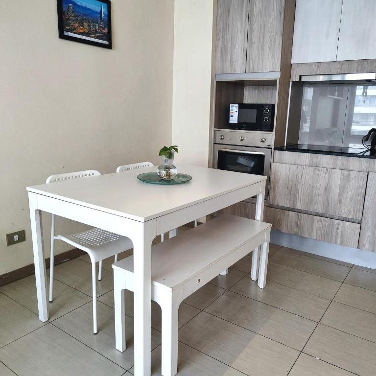 Ñuñoa 2D1B a pasos Metro Chile España - Two-Bedroom Apartment with Balcony - 10