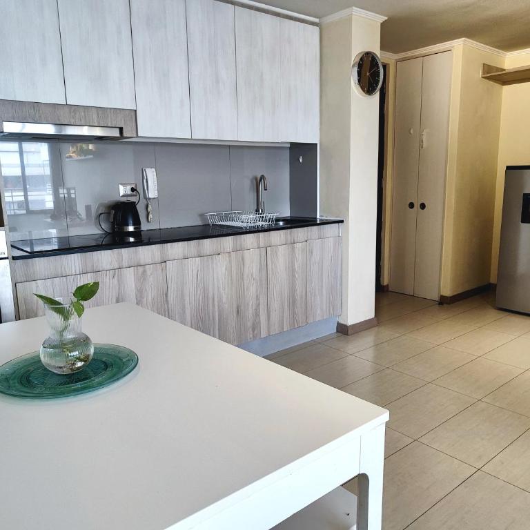 Ñuñoa 2D1B a pasos Metro Chile España - Two-Bedroom Apartment with Balcony - 22