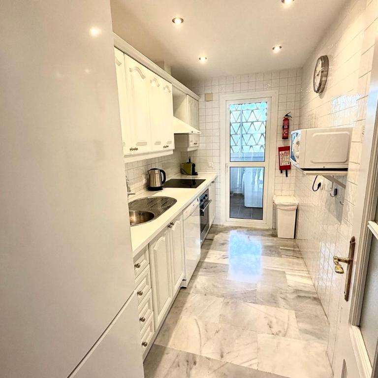 MI CAPRICHO BEACHFRONT 210 - Apartment with sea view - Costa del Sol - Apartamento de 2 dormitorios - 32