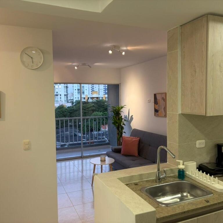 Nuevo, acogedor y central apartamento cerca al mar - Three-Bedroom Apartment - 22