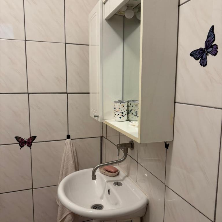 Apartmani Kulak - Budget Double or Twin Room - 5