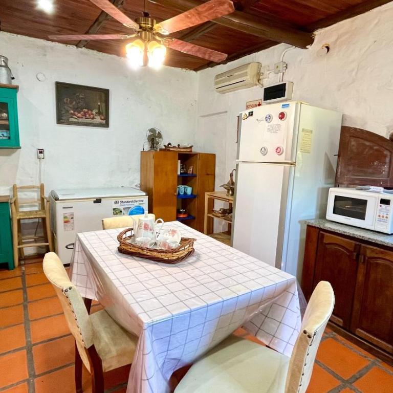 Doña Sara - Four-Bedroom House - 14