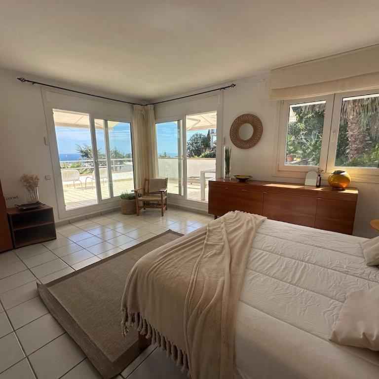 Villa Aura Brava, luxury sea views, balinese pool - Villa - 15