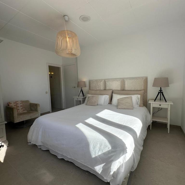 Villa Aura Brava, luxury sea views, balinese pool - Villa - 17