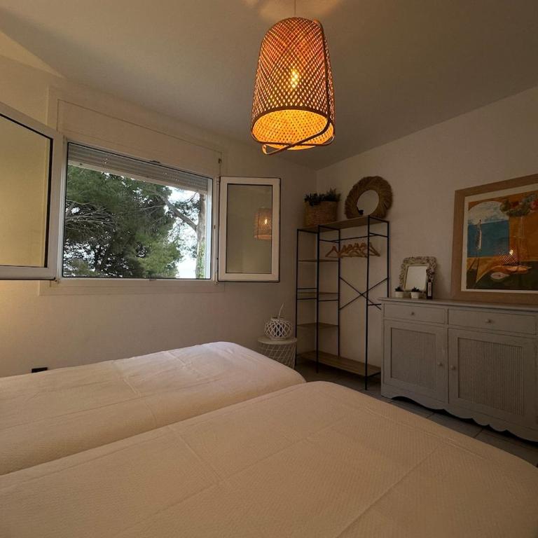 Villa Aura Brava, luxury sea views, balinese pool - Villa - 24