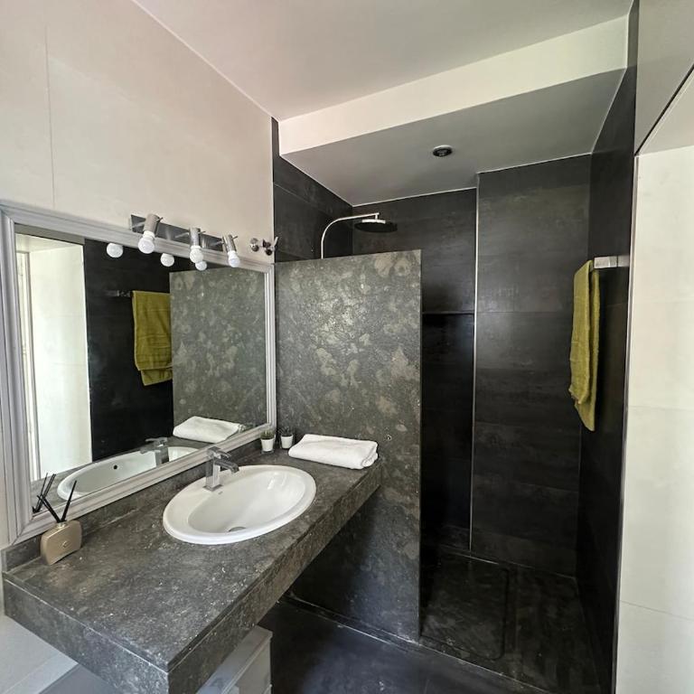 Villa Aura Brava, luxury sea views, balinese pool - Villa - 26