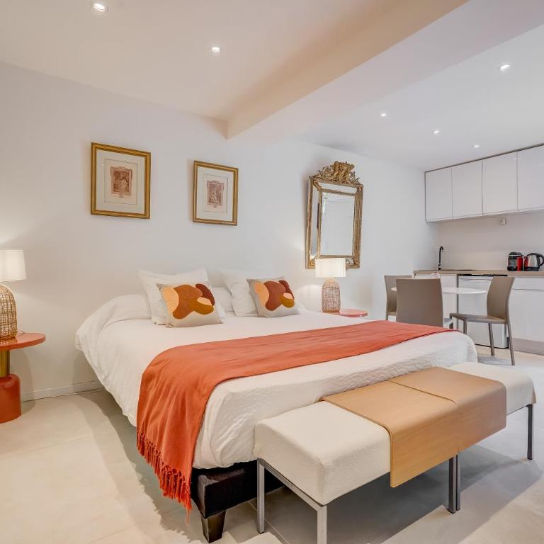 Ideal BnB, Luxury Apartments - Apartment with Garden View and Pool - 2