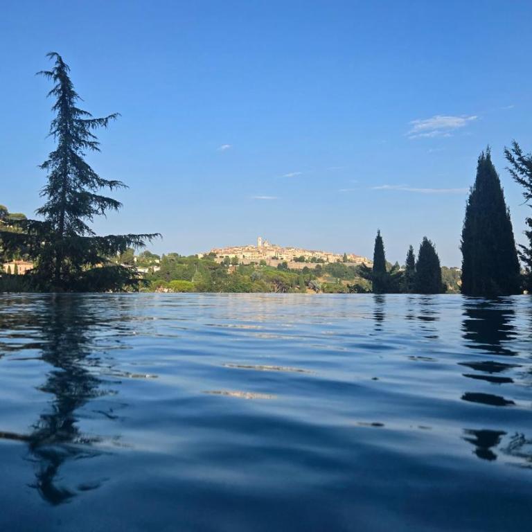 Ideal BnB, Luxury Apartments - Apartment with Garden View and Pool - 12