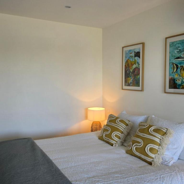 Ideal BnB, Luxury Apartments - Deluxe Apartment with Pool - 22