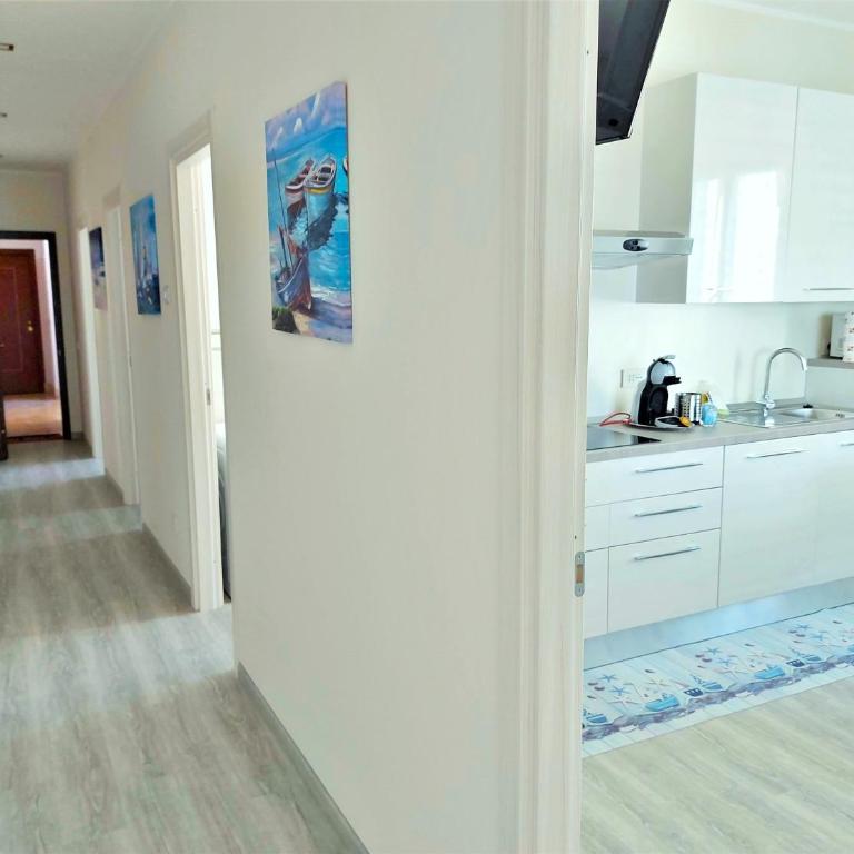 La casa di Giuly, vista mare, parcheggio privato. - Appartamento con Vista Mare - 30