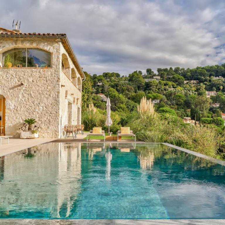 Ideal BnB, Luxury Apartments - Superior Apartment with Pool - 18