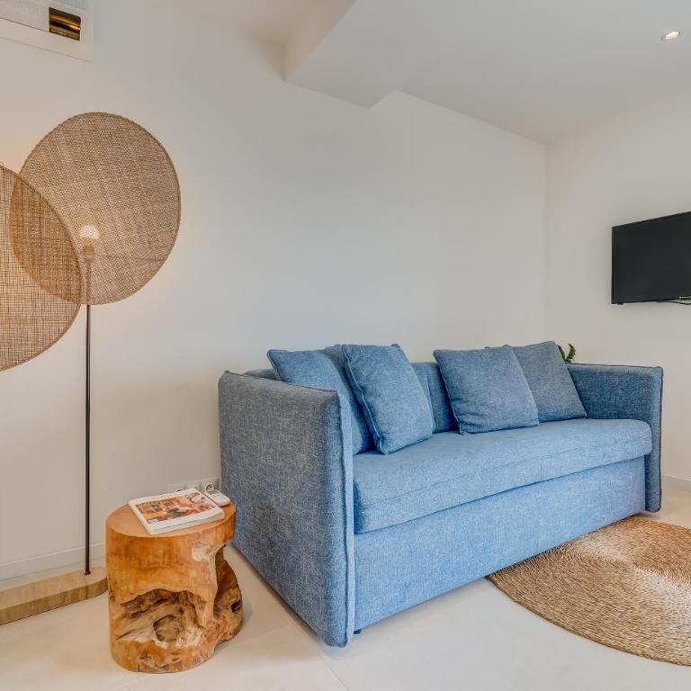 Ideal BnB, Luxury Apartments - Superior Apartment with Pool - 23