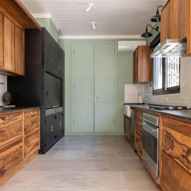 Ocampo suite - Four-Bedroom House - 23