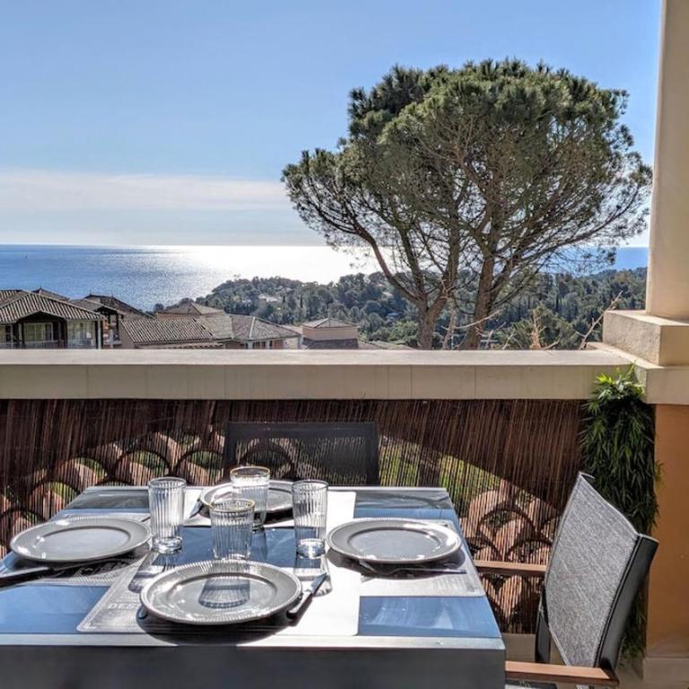 l'Adresse Cap Estérel, T2 Vue Mer, Clim, Parking & 5 Piscines - Apartment mit 1 Schlafzimmer - 3
