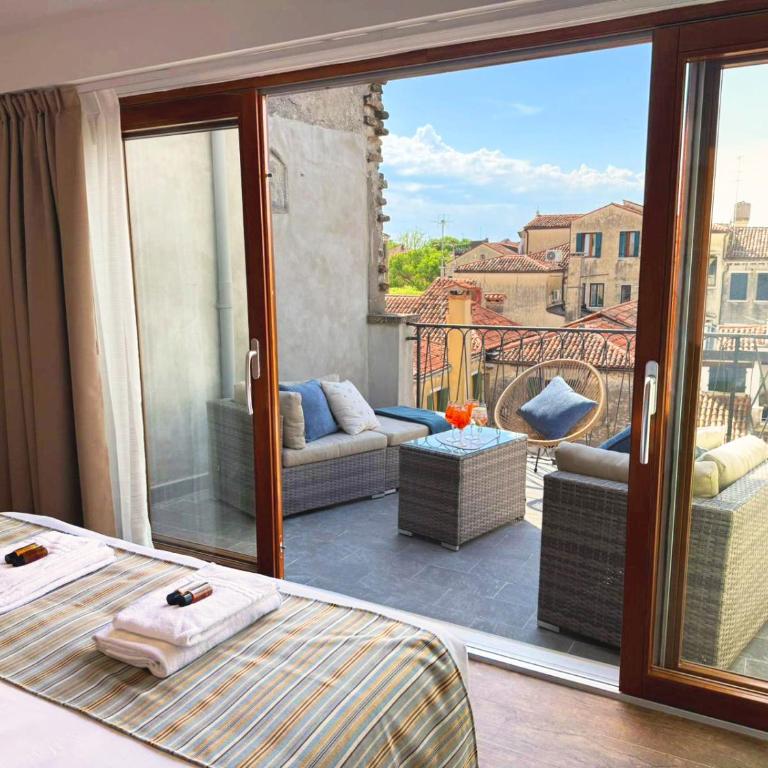 Ca'9 Venice Apartment Rooftop Terrace - Appartamento Premium con 3 Camere da Letto e Balcone - 1
