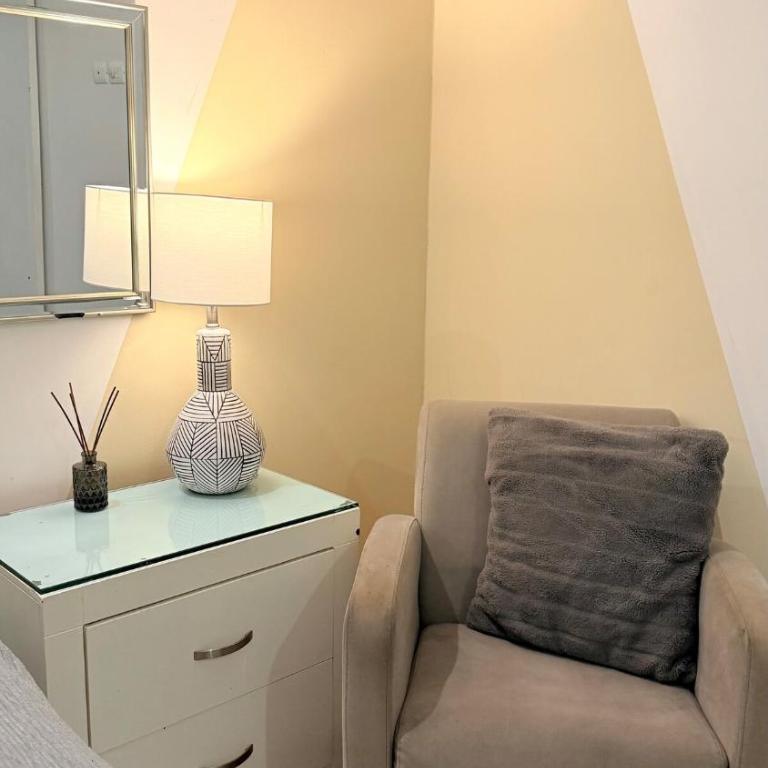 Amplio y moderno, Ubicación privilegiada - Two-Bedroom Apartment - 16