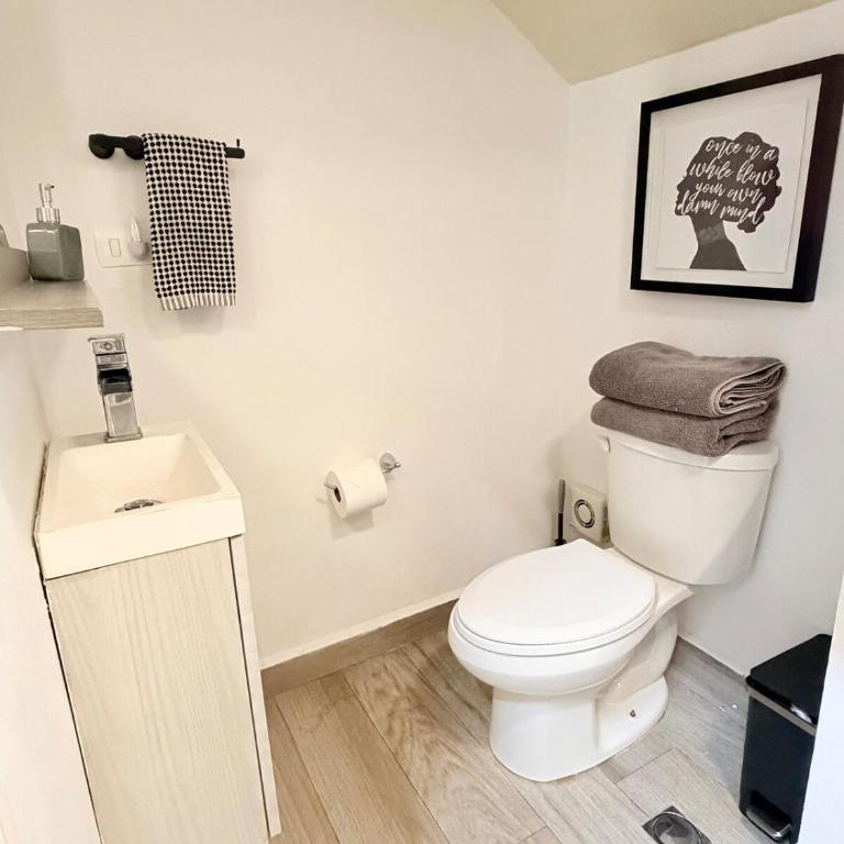 Amplio y moderno, Ubicación privilegiada - Two-Bedroom Apartment - 18