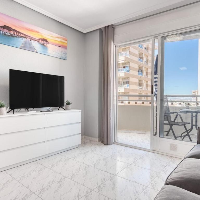 La Casa de Mia, Pool & Pink Lake Views - Two-Bedroom Apartment - 5
