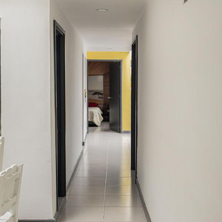 La Casa Amarilla - Three-Bedroom Home - 37