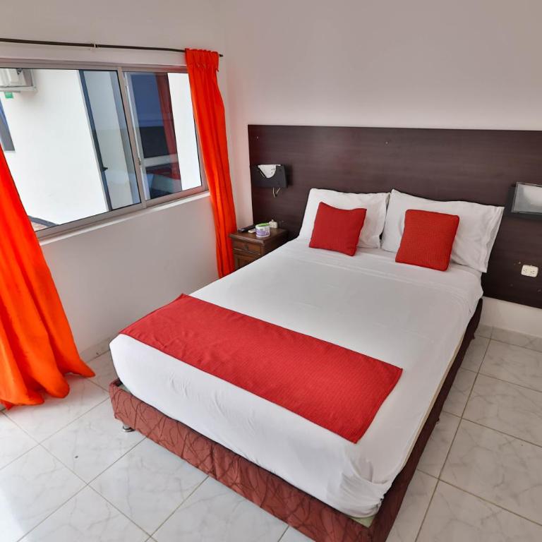 Hotel terranova - Double Room with Private Bathroom - 3