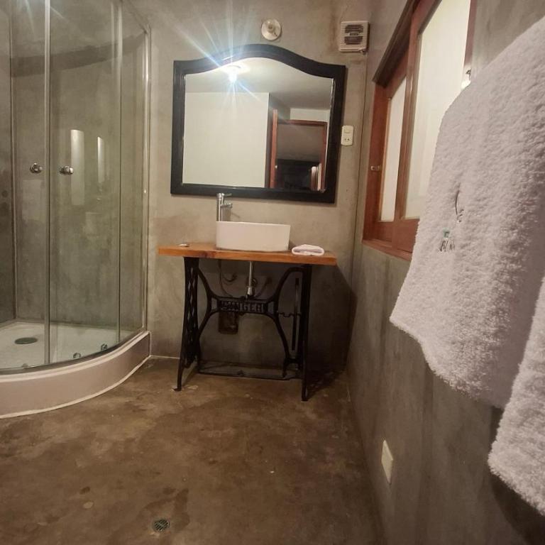 Eco Bunnu Inn Santa Ana - Twin Room - 12