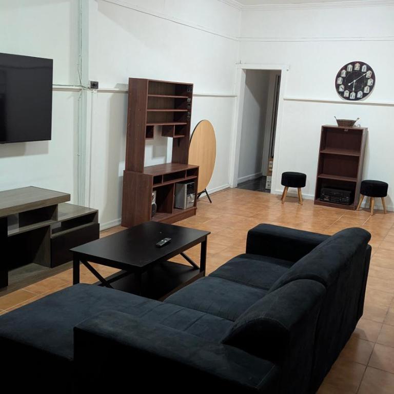 Residencia cercana ENGIE - Three-Bedroom House - 2