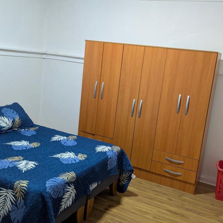 Residencia cercana ENGIE - Three-Bedroom House - 7
