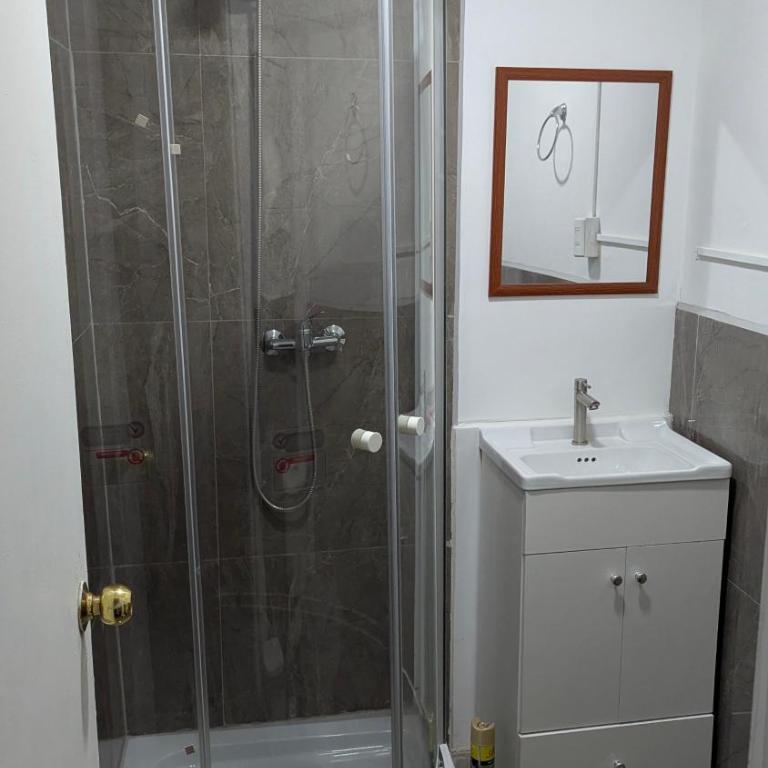 Residencia cercana ENGIE - Three-Bedroom House - 9