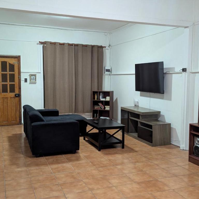 Residencia cercana ENGIE - Three-Bedroom House - 10