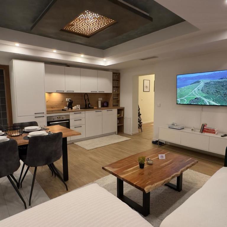 Apartmani Central - Two-Bedroom Apartment - 9